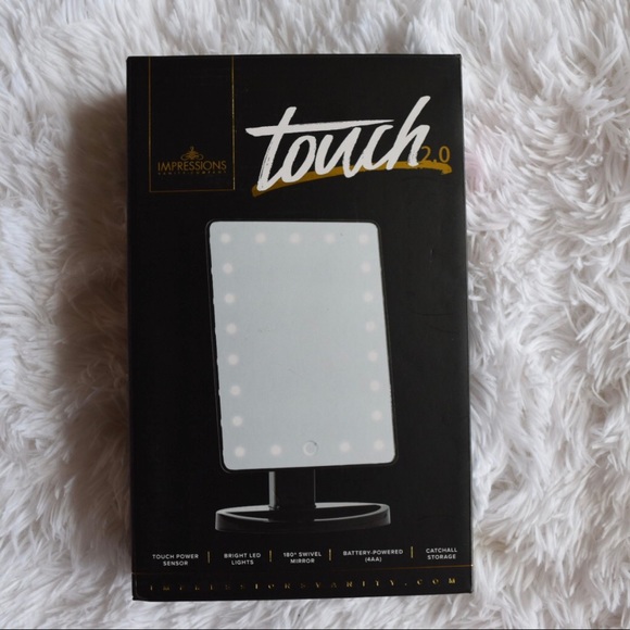 Cosmetic mirror with LED lights - Picture 4 of 5